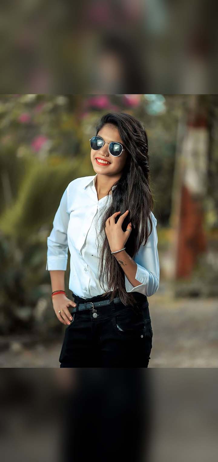 Dilus Photography Pose Image