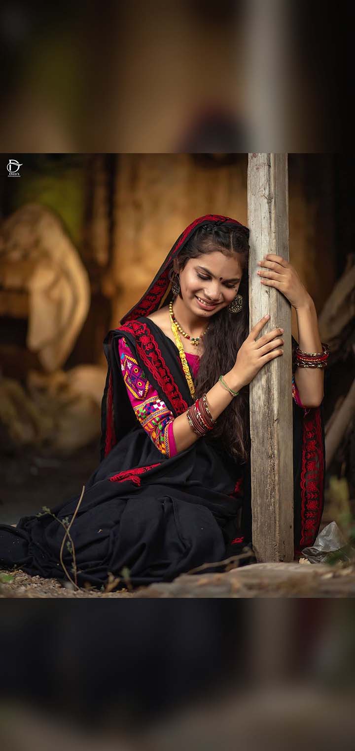 Dilus Photography Pose Image