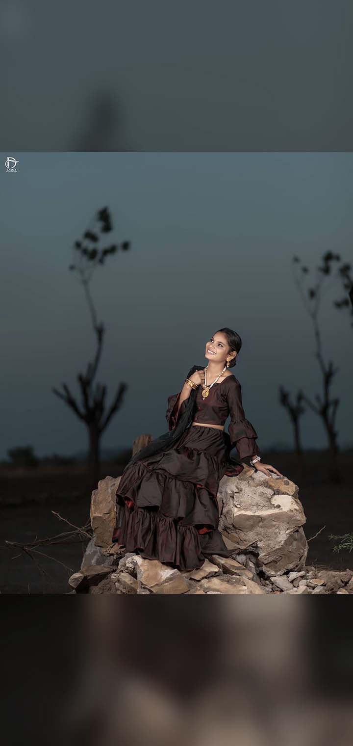 Dilus Photography Pose Image