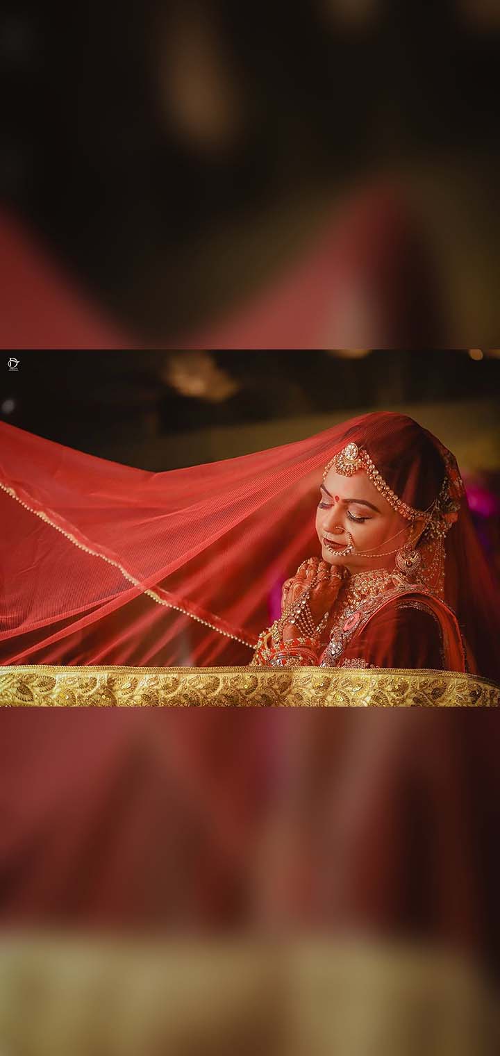 Dilus Photography Pose Image