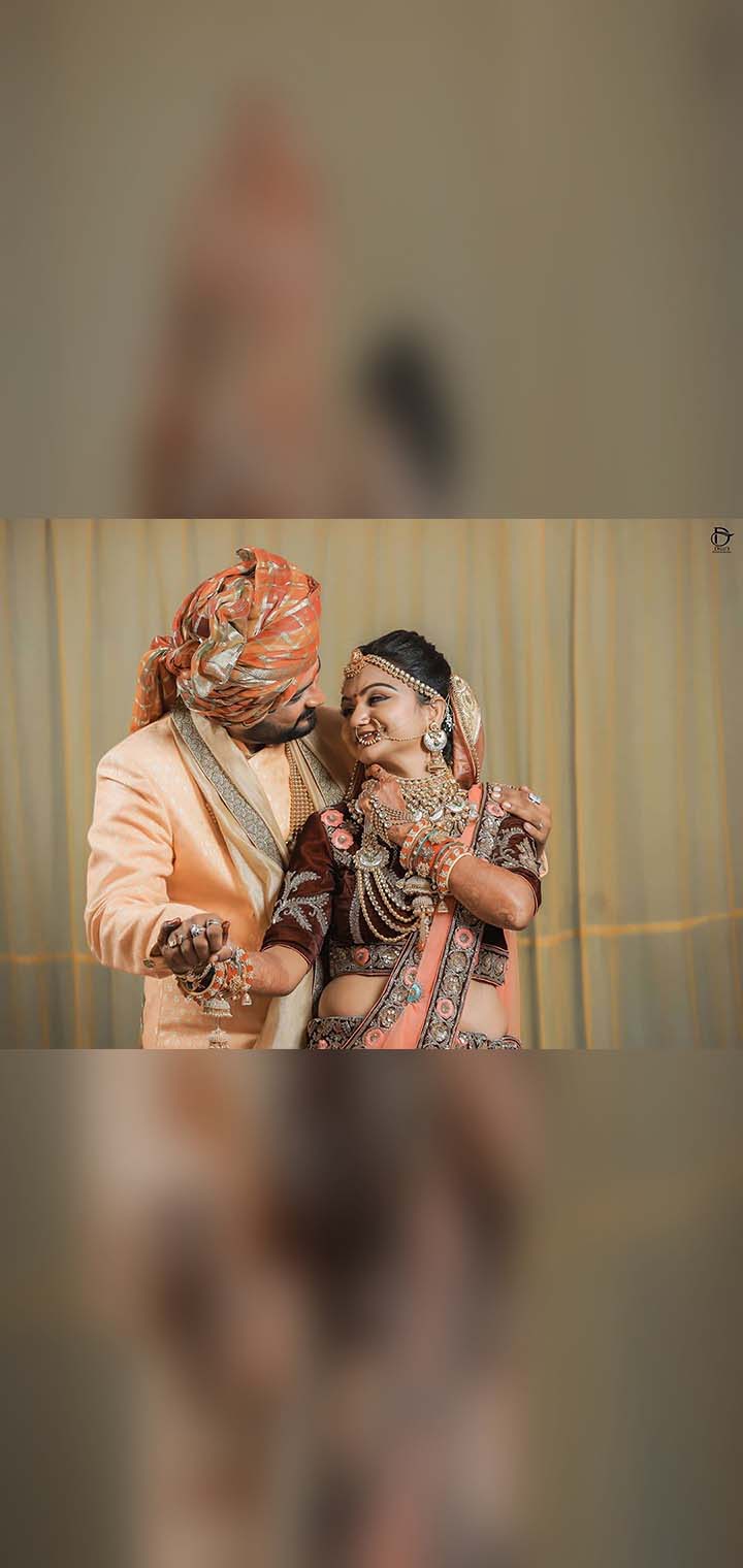 Dilus Photography Pose Image