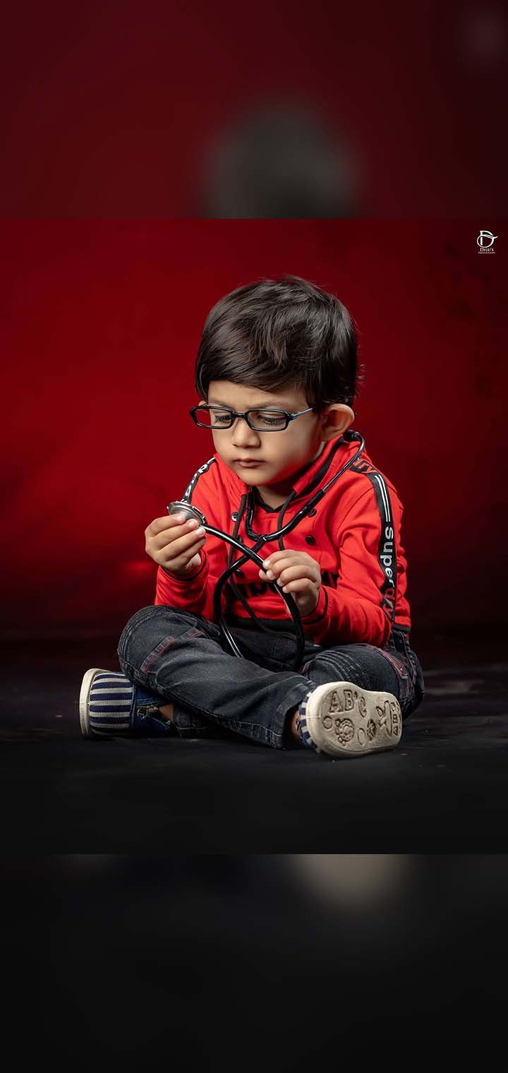 Dilus Photography Pose Image