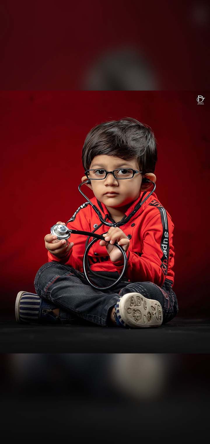 Dilus Photography Pose Image