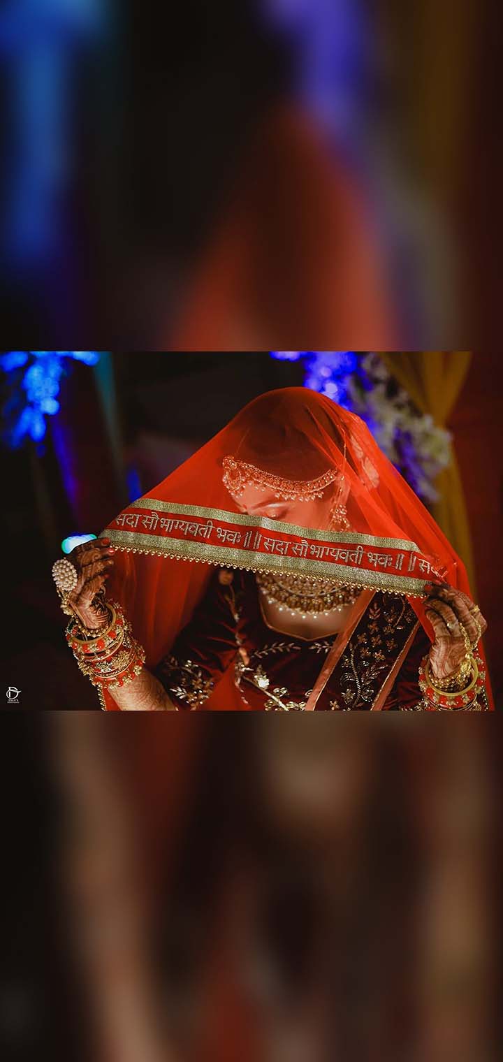 Dilus Photography Pose Image