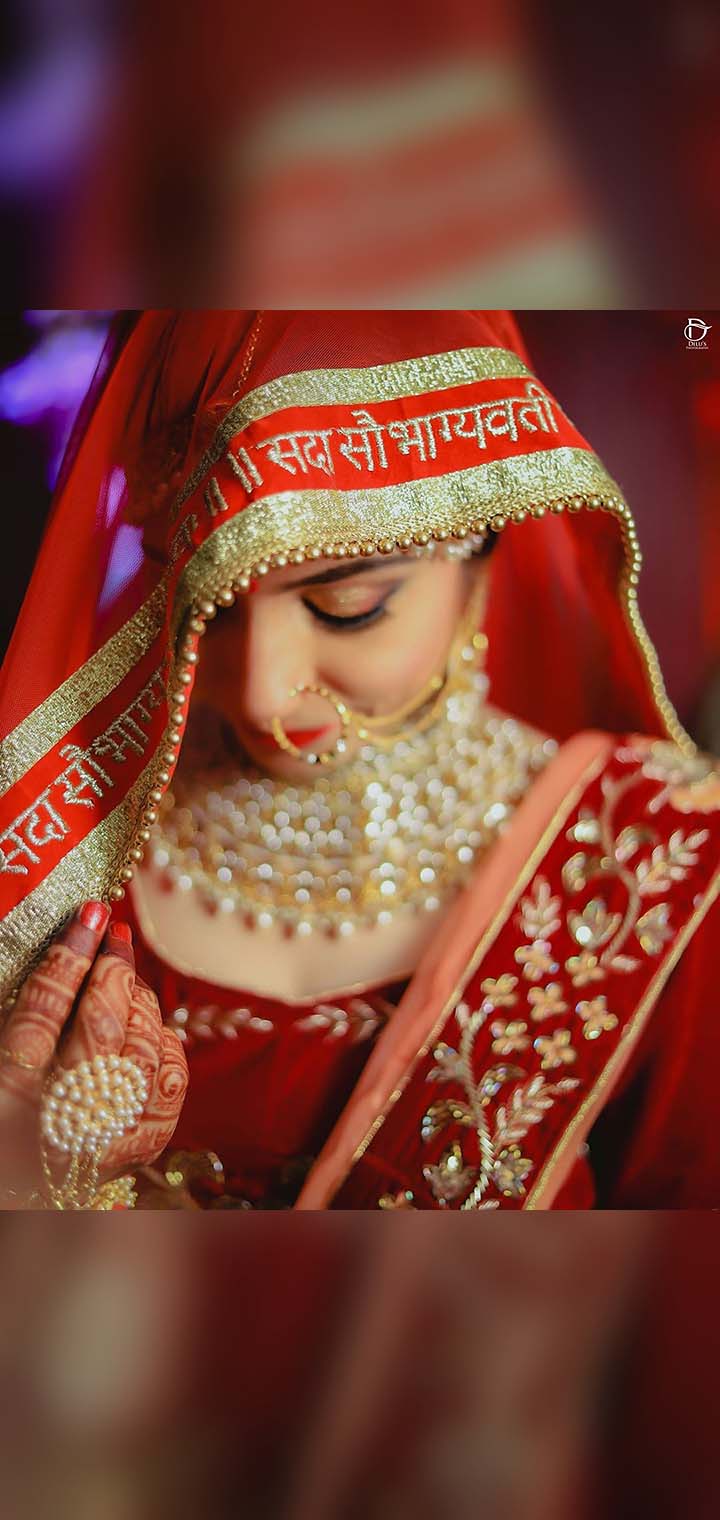 Dilus Photography Pose Image