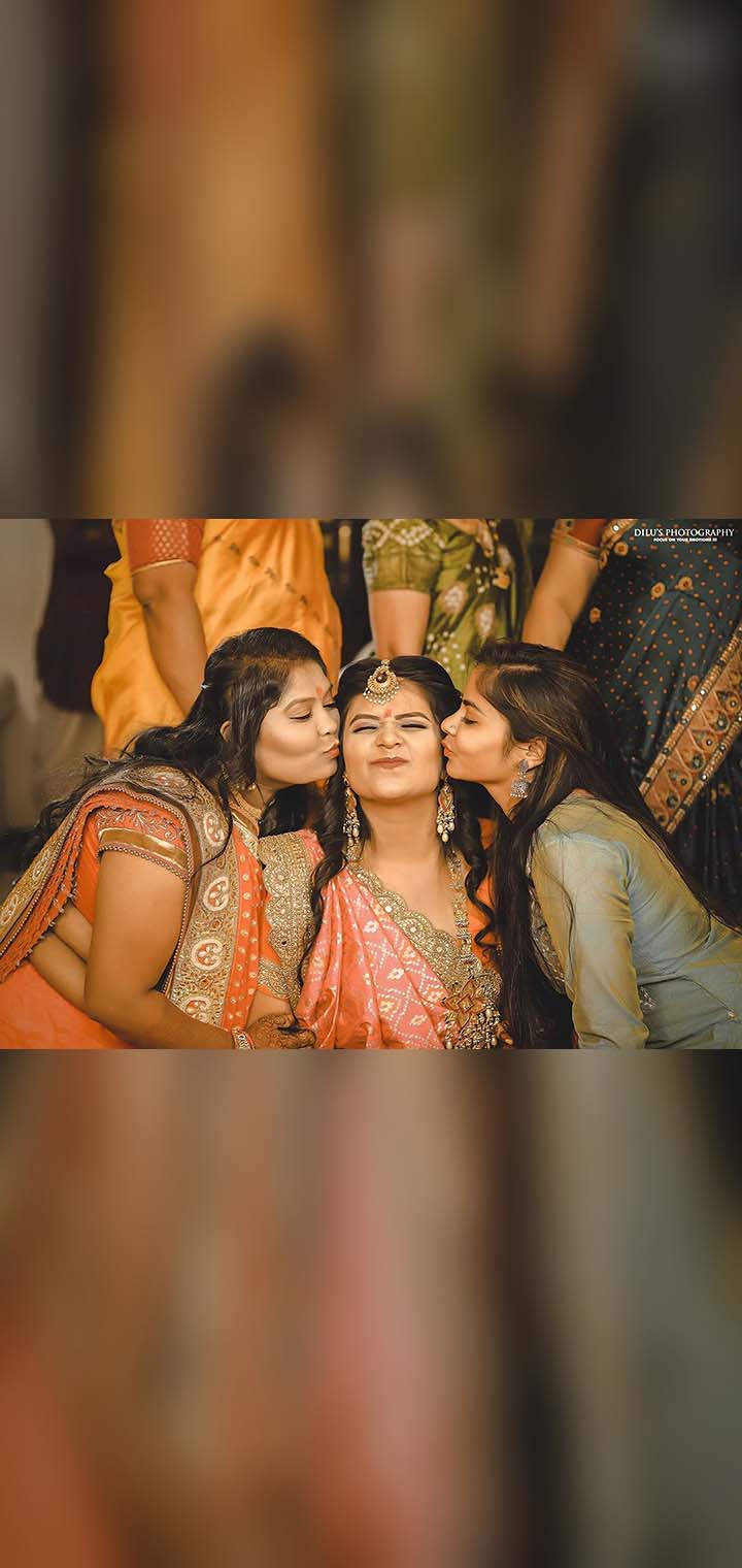 Dilus Photography Pose Image