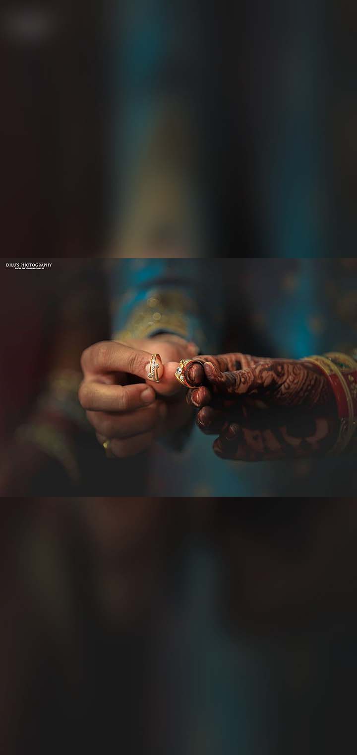 Dilus Photography Pose Image