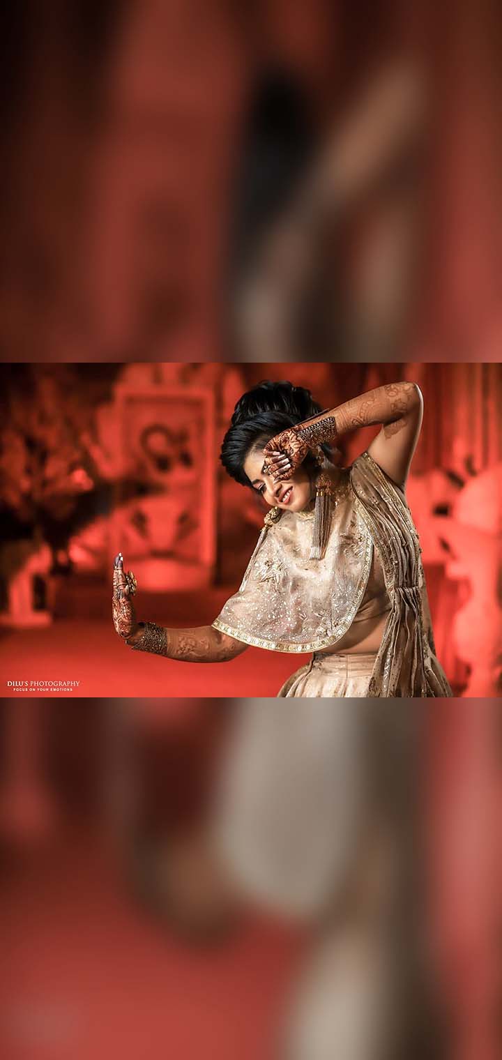 Dilus Photography Pose Image