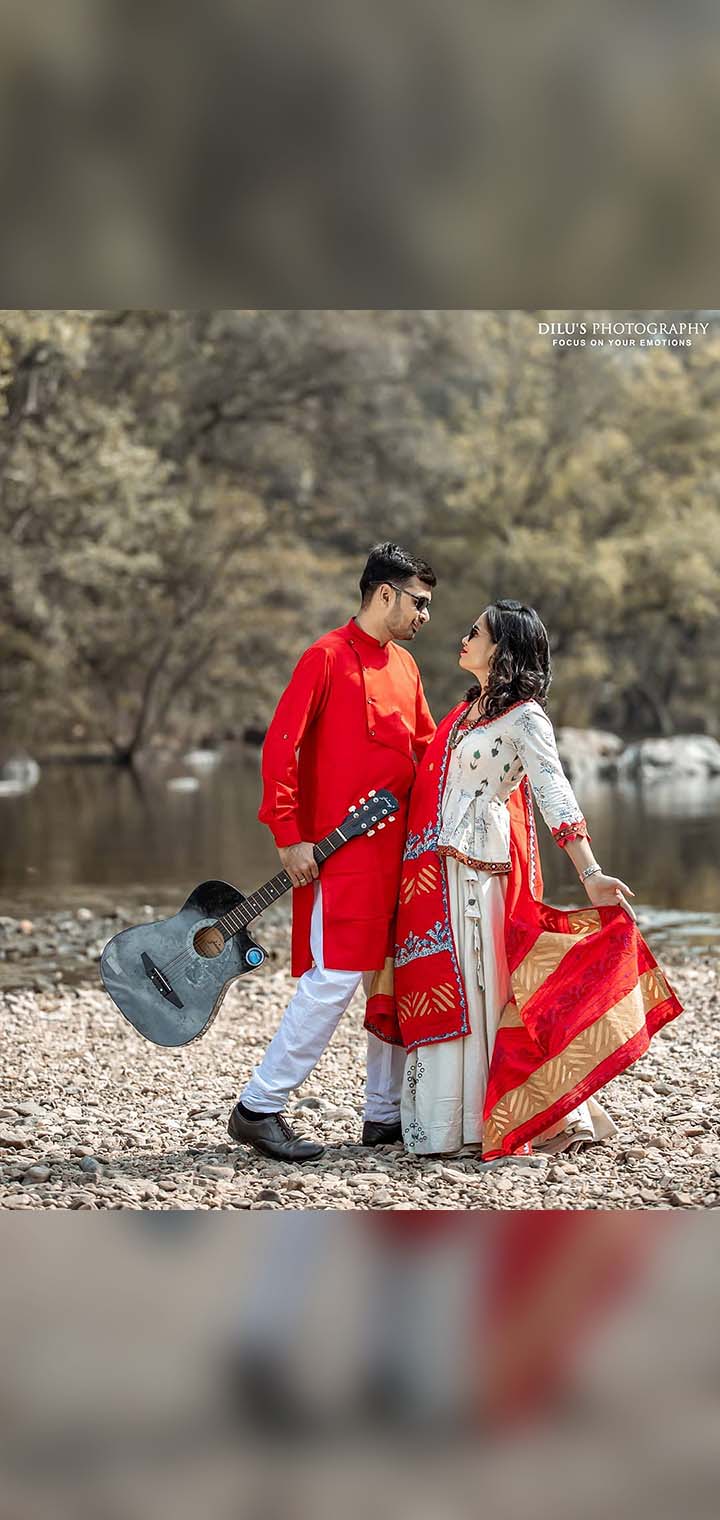 Dilus Photography Pose Image