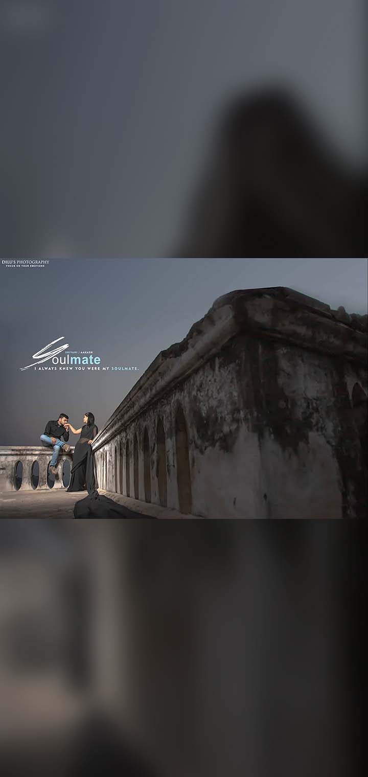 Dilus Photography Pose Image