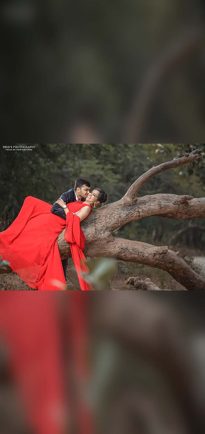 Dilus Photography Pose Image