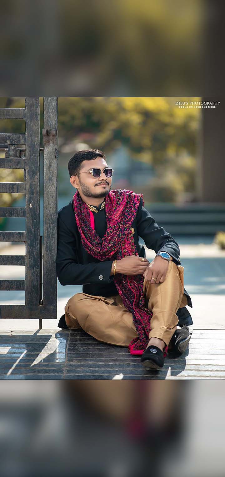 Dilus Photography Pose Image