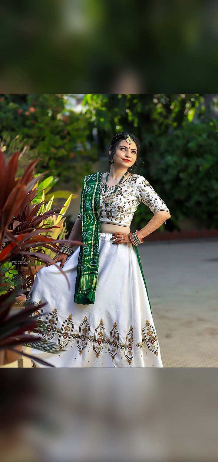 Dilus Photography Pose Image