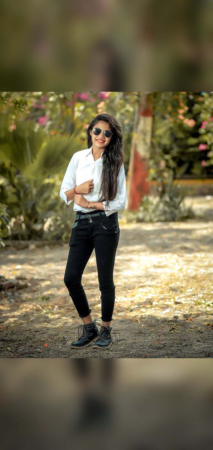 Dilus Photography Pose Image