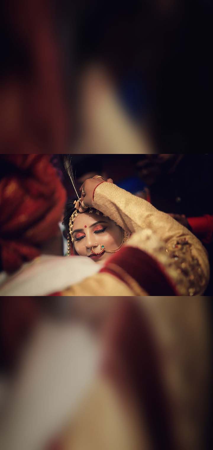 Dilus Photography Pose Image