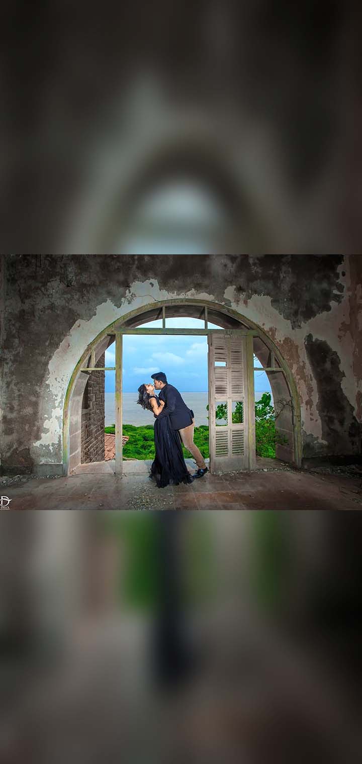 Dilus Photography Pose Image