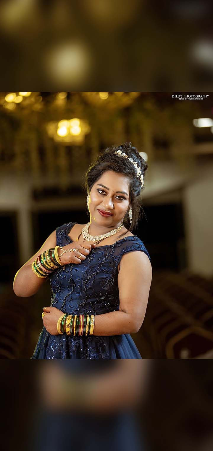 Dilus Photography Pose Image
