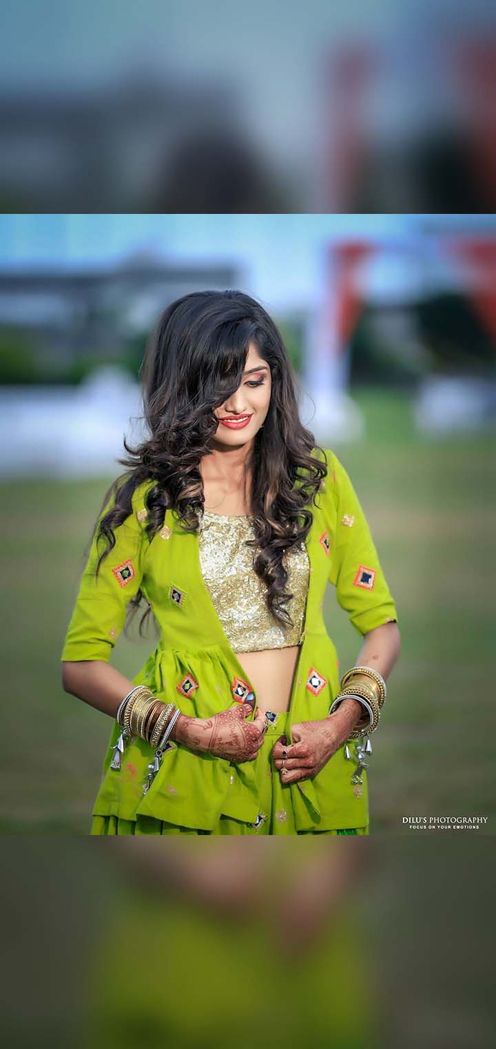 Dilus Photography Pose Image