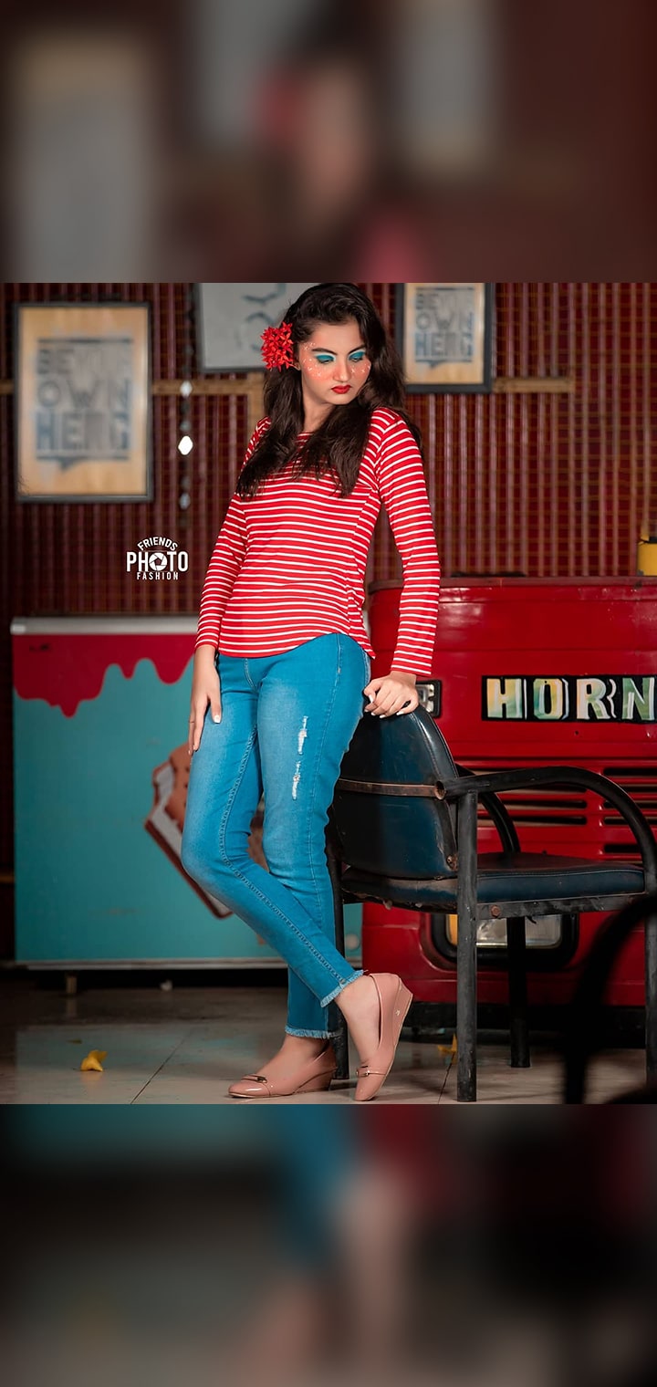 friends photo fashion Pose Image