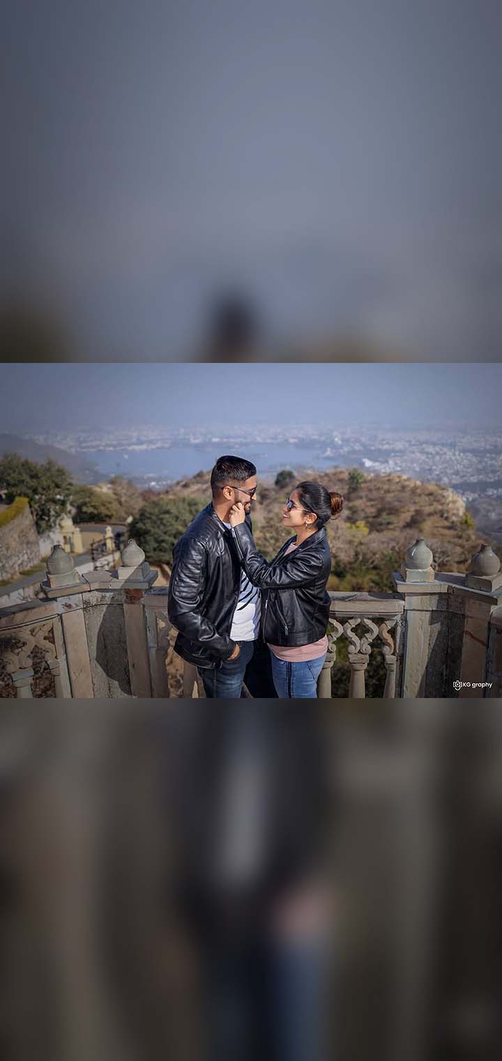 KG graphy Pose Image