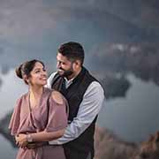 KG graphy Pose Image