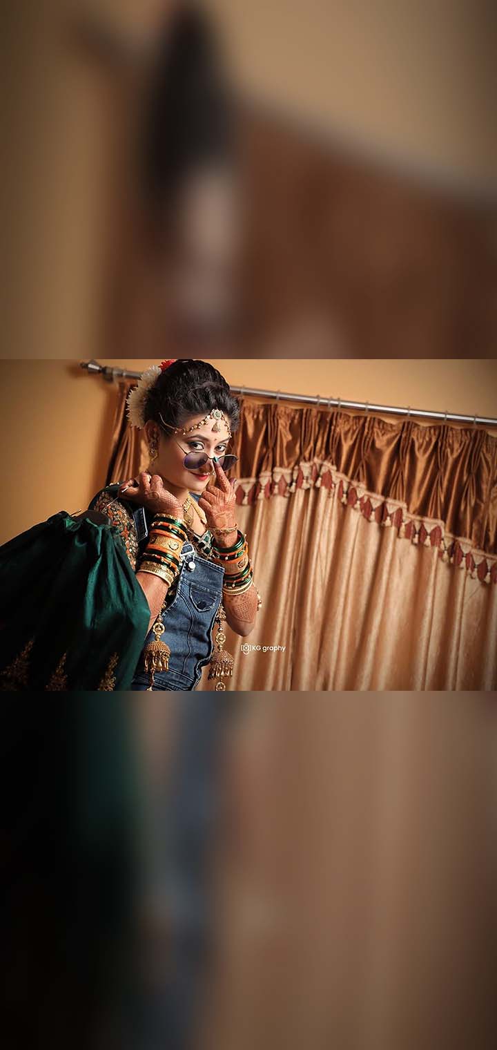 KG graphy Pose Image