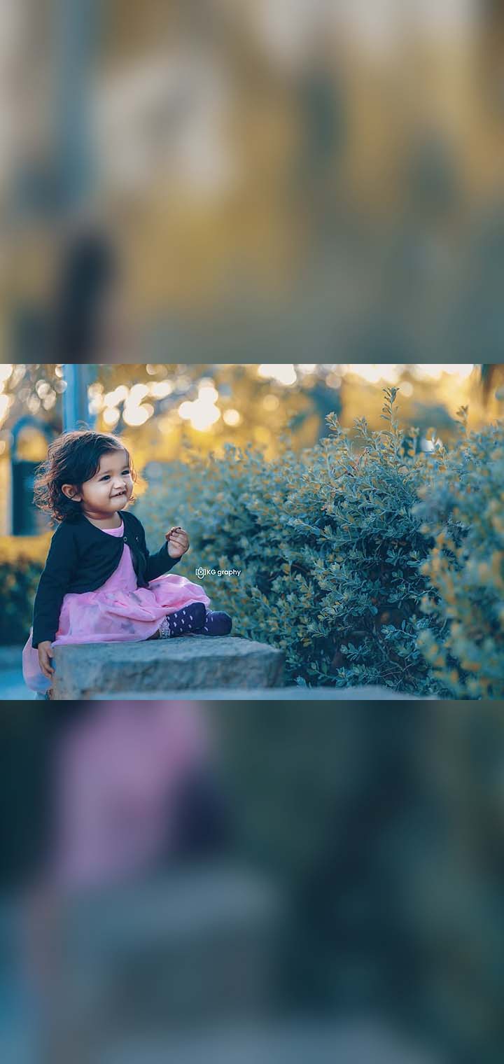 KG graphy Pose Image