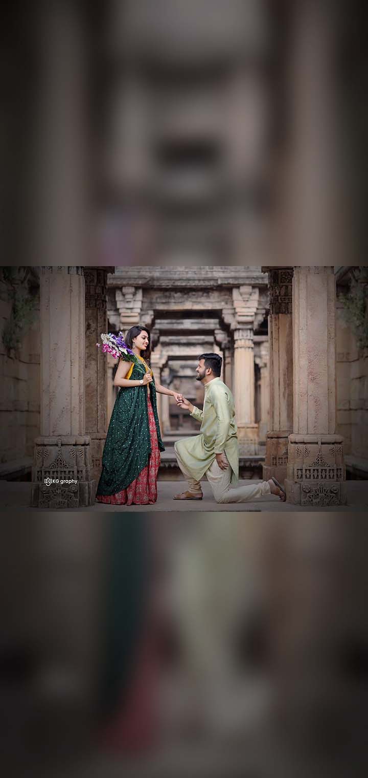 KG graphy Pose Image