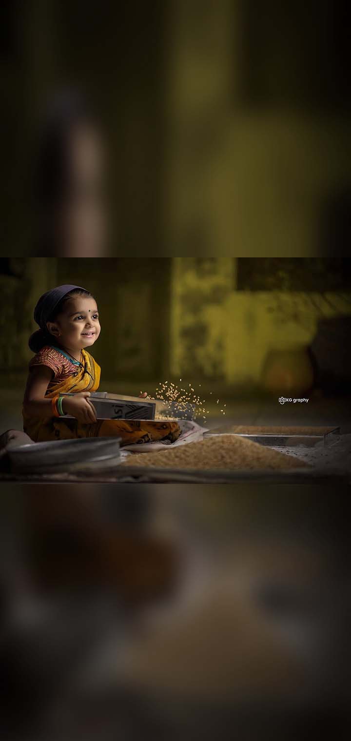 KG graphy Pose Image