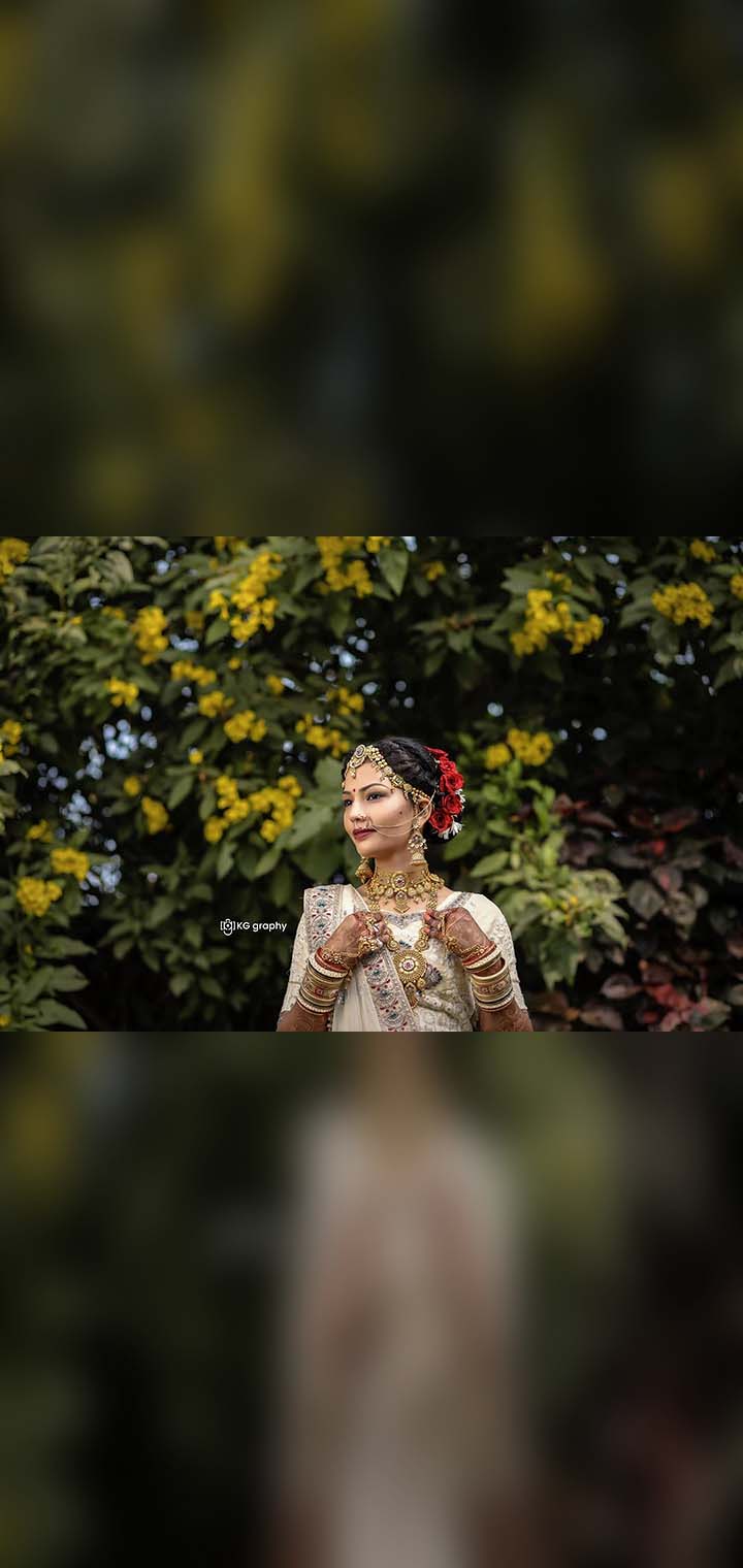 KG graphy Pose Image