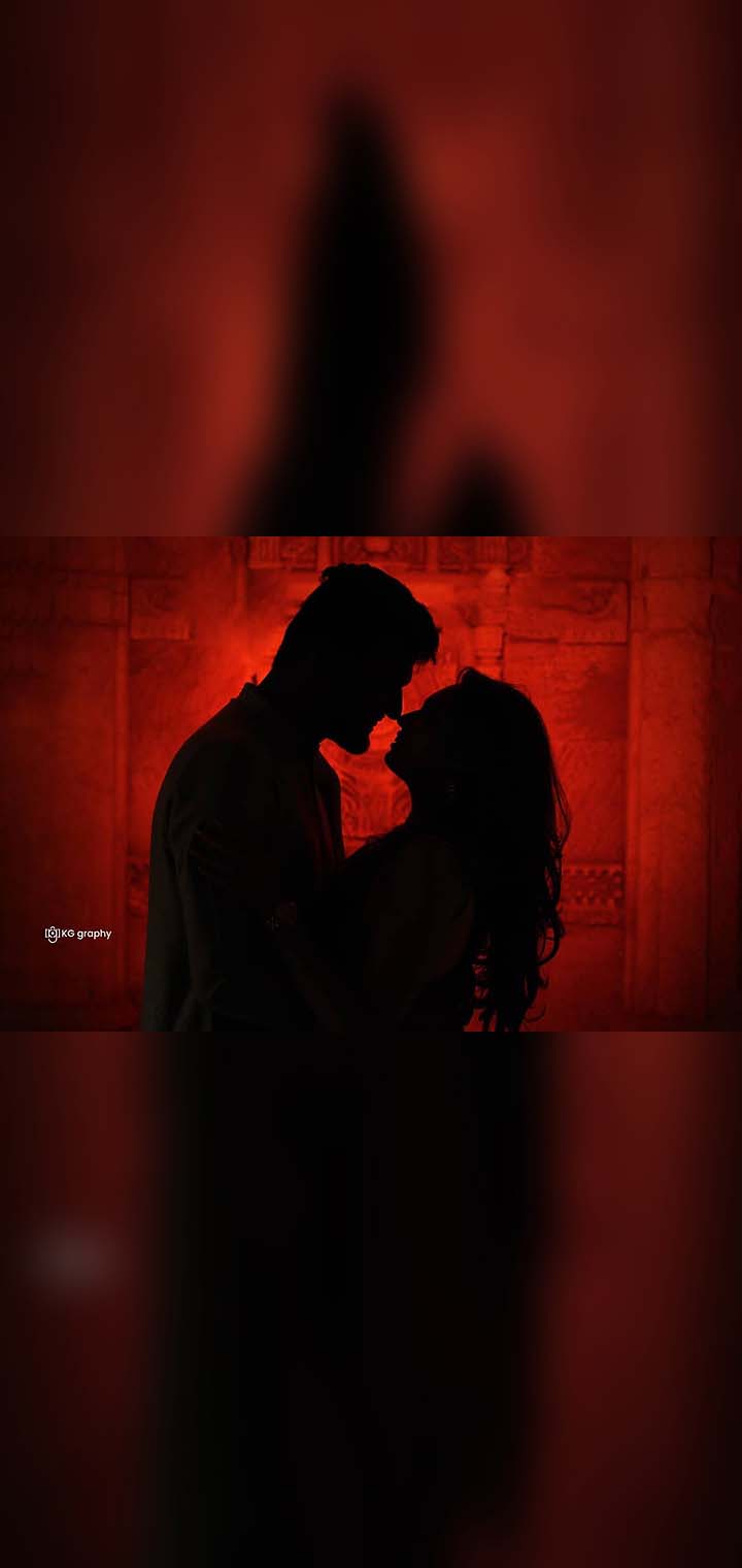 KG graphy Pose Image