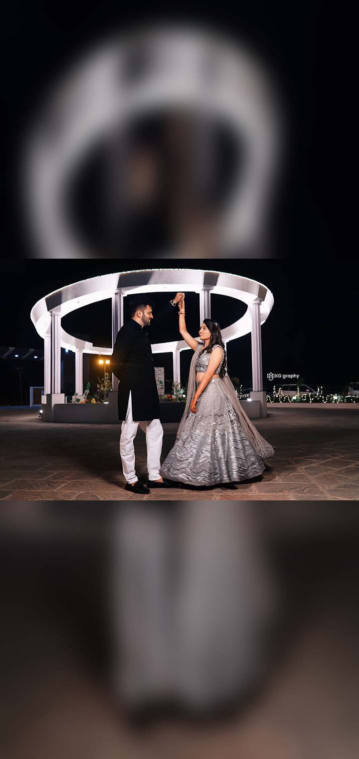 KG graphy Pose Image