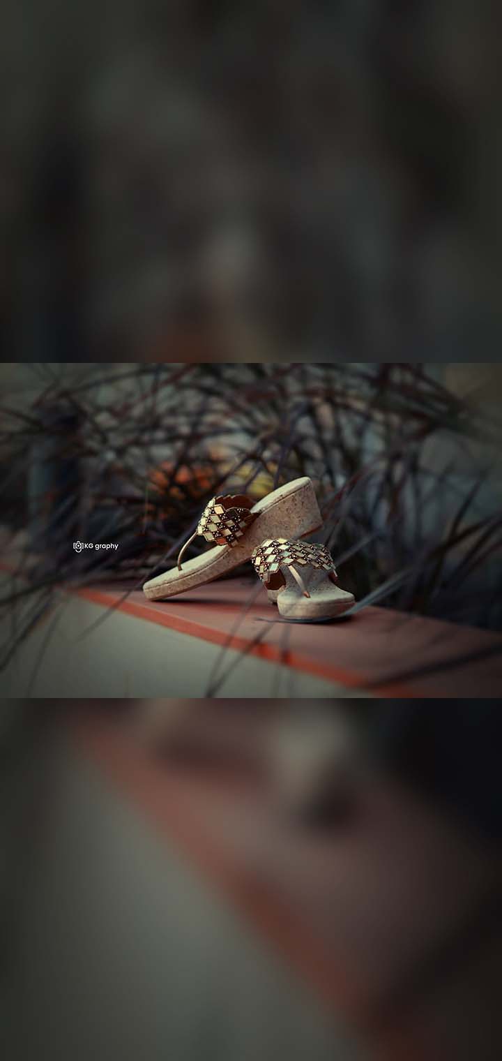 KG graphy Pose Image