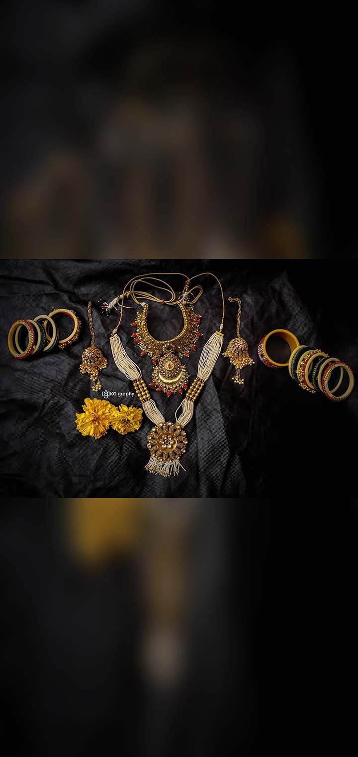 Dilus Photography Pose Image