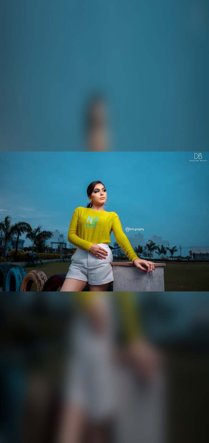 KG graphy Pose Image