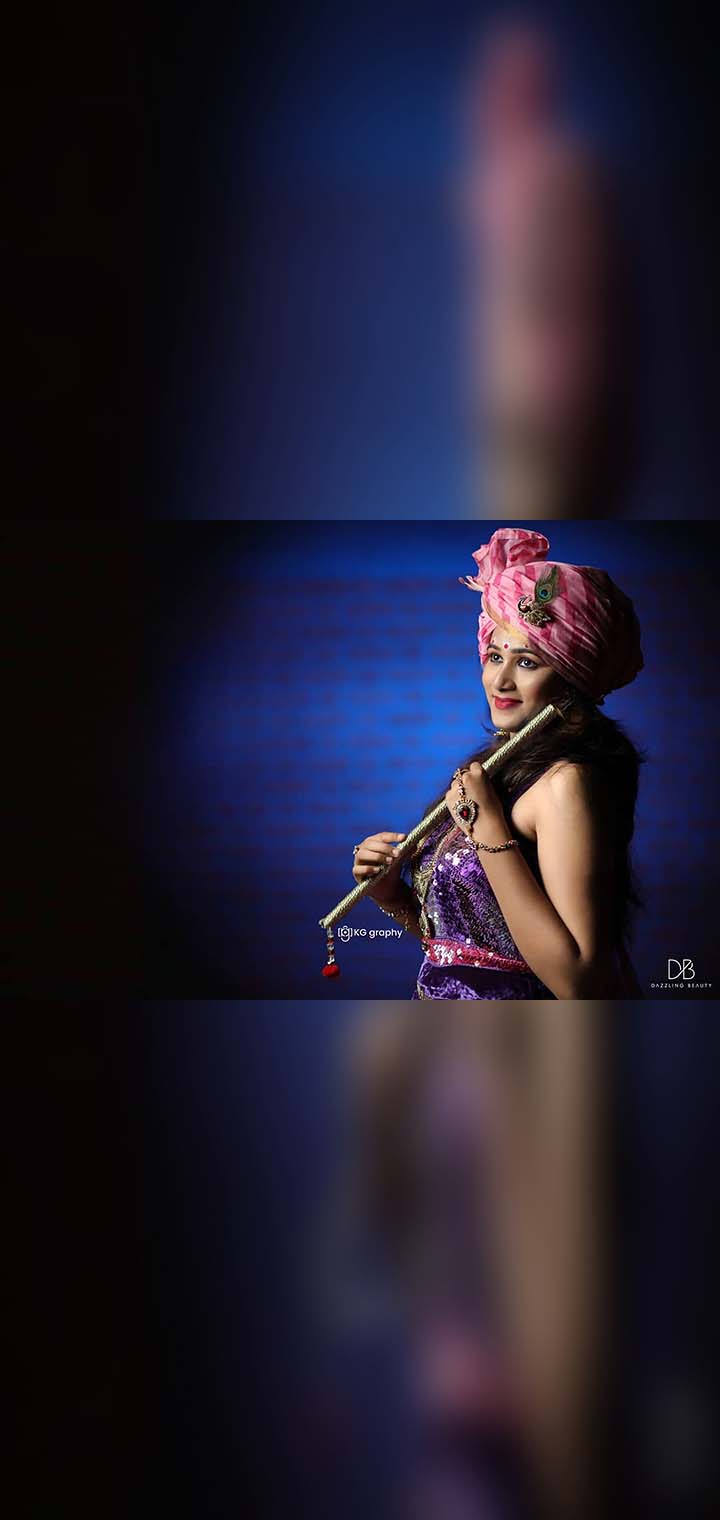 KG graphy Pose Image