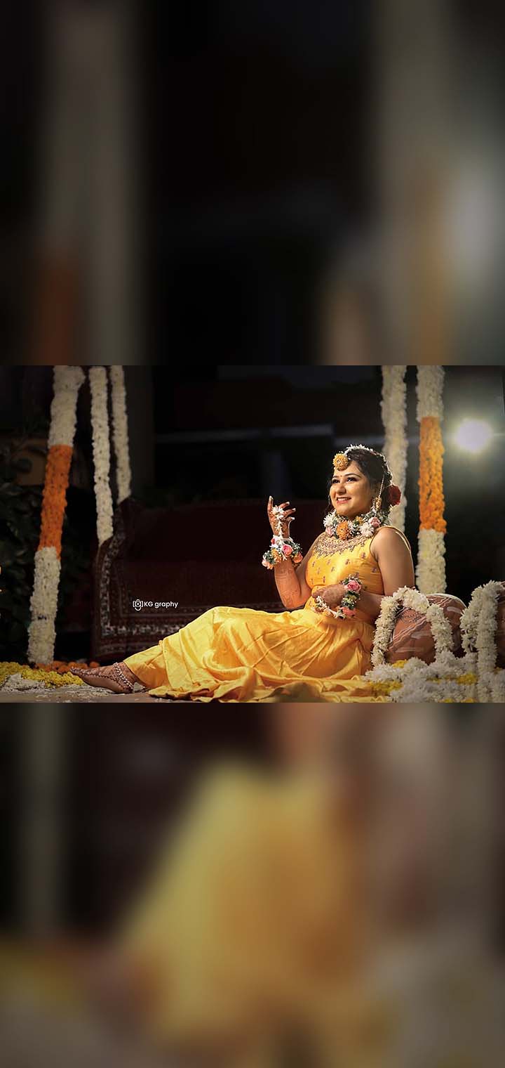 KG graphy Pose Image