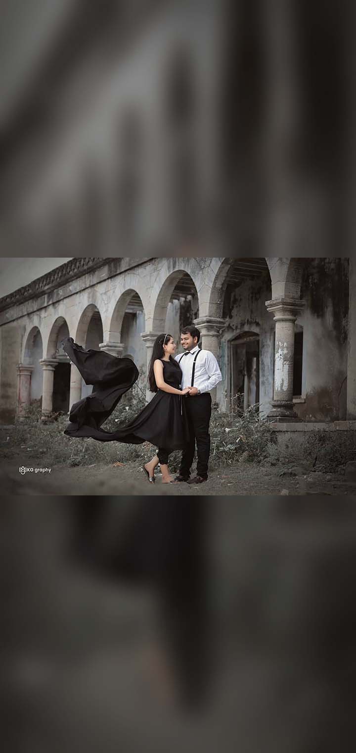 KG graphy Pose Image