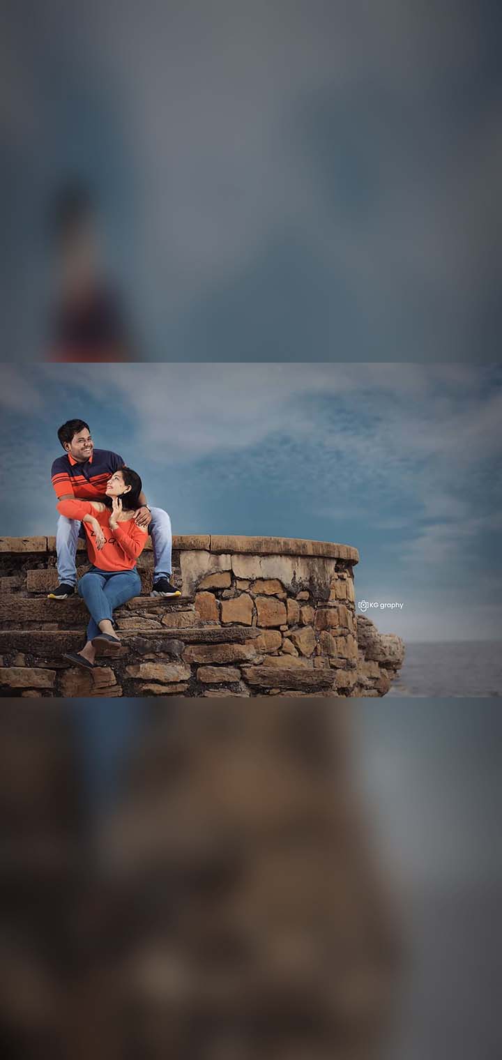 KG graphy Pose Image