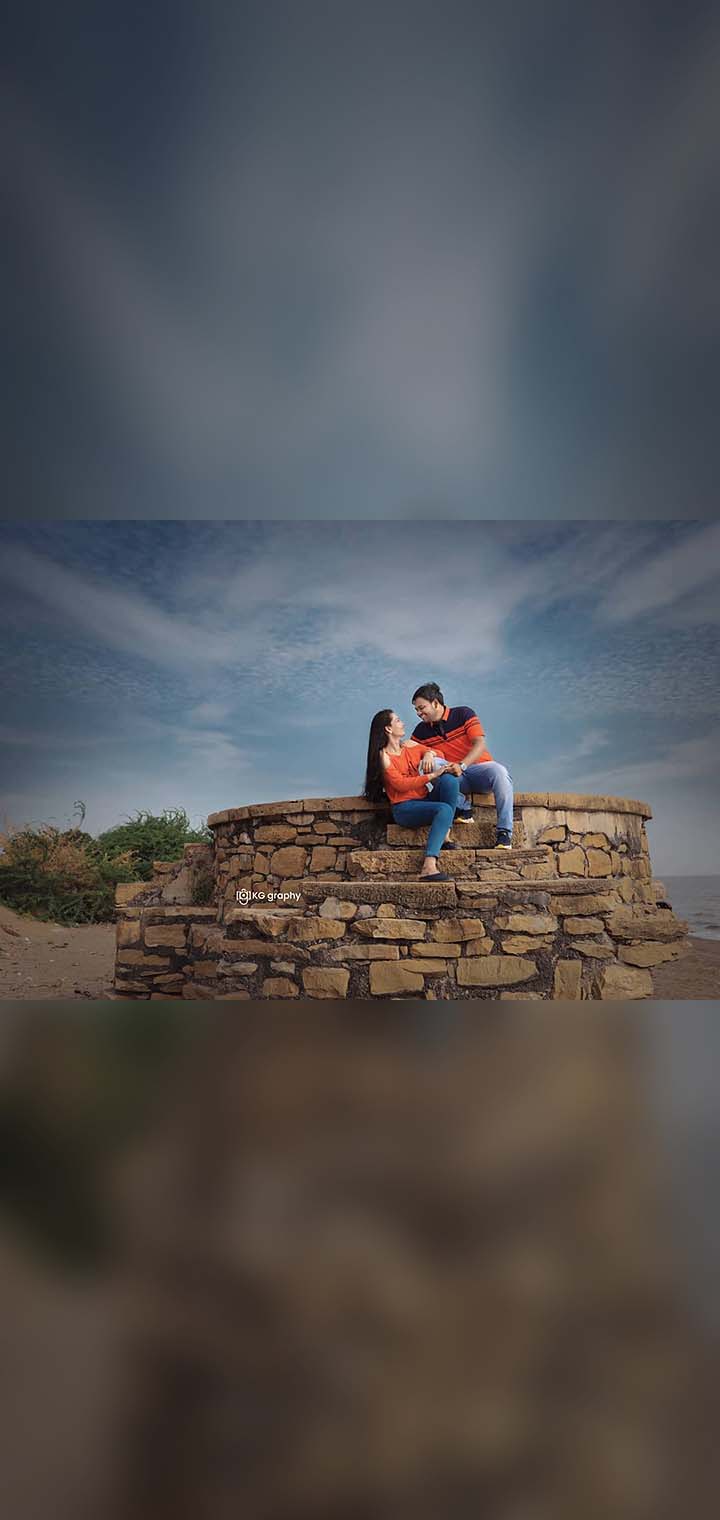 KG graphy Pose Image