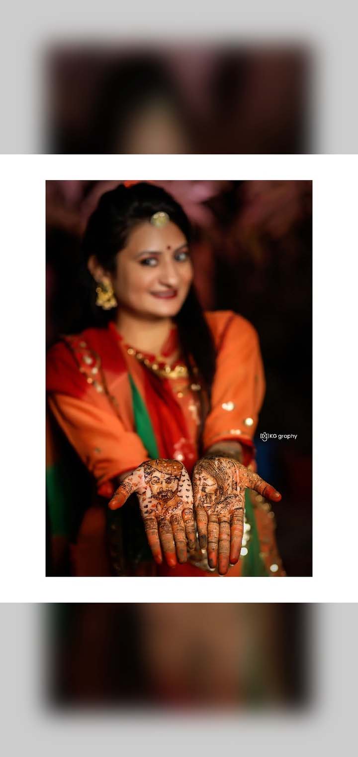 KG graphy Pose Image