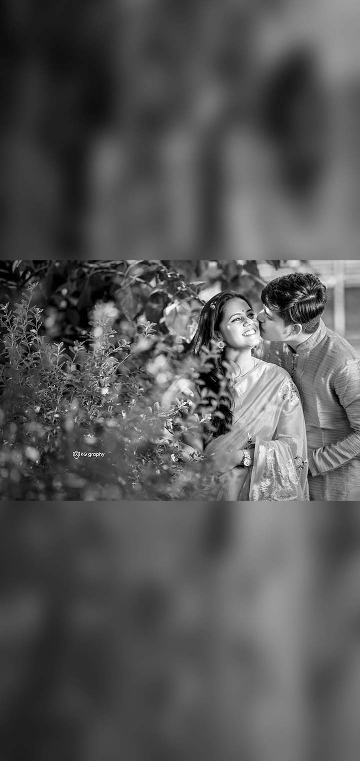 KG graphy Pose Image