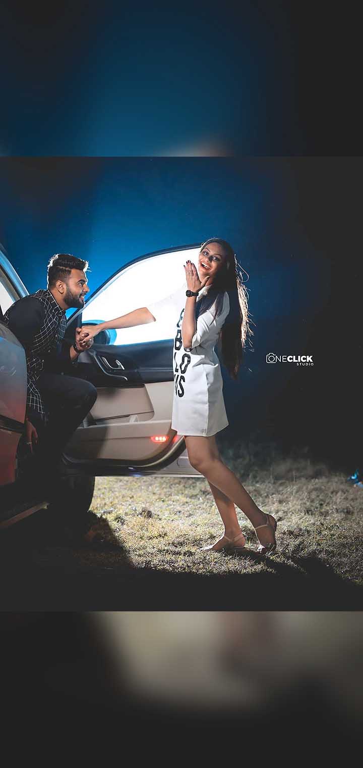 One Click Studio Pose Image