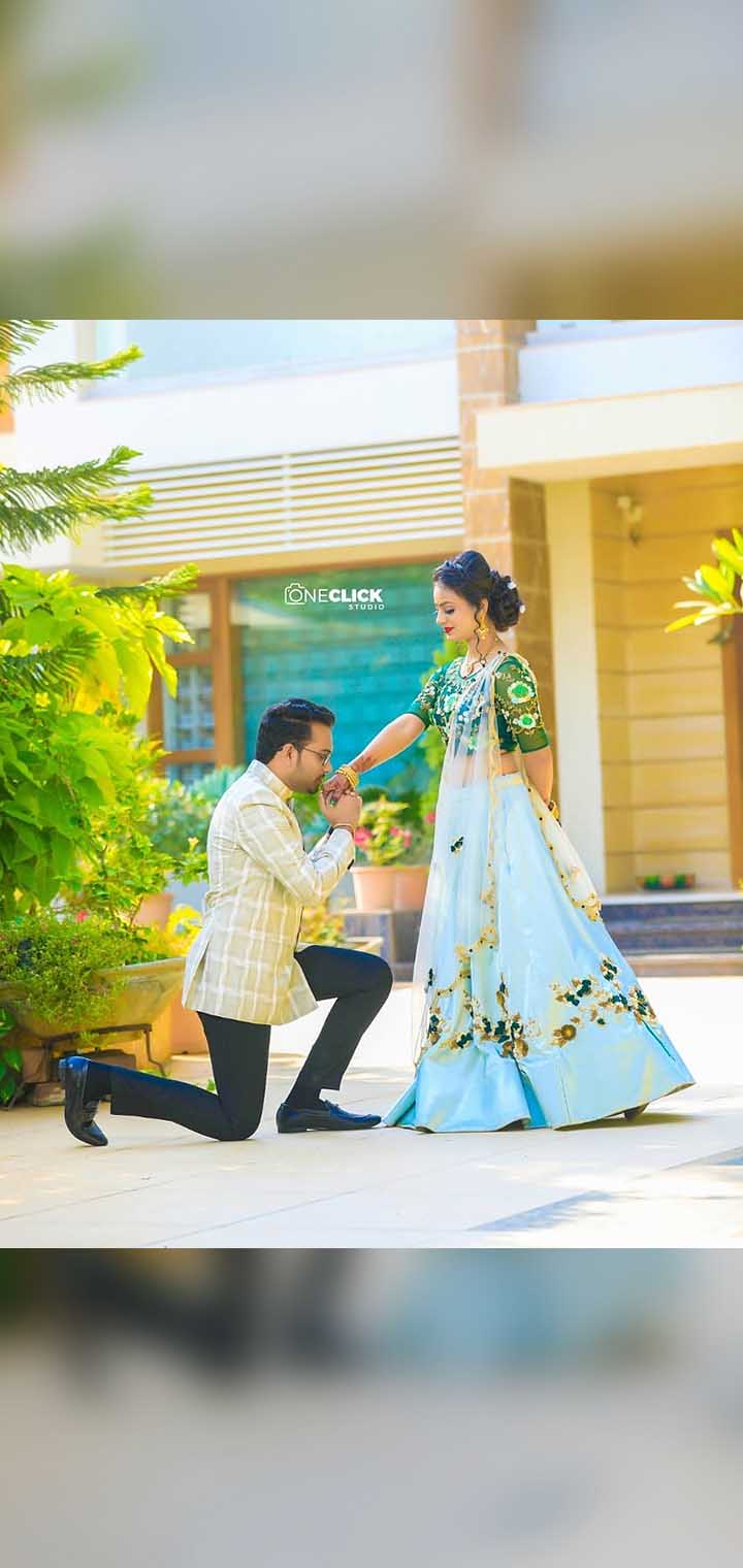 One Click Studio Pose Image