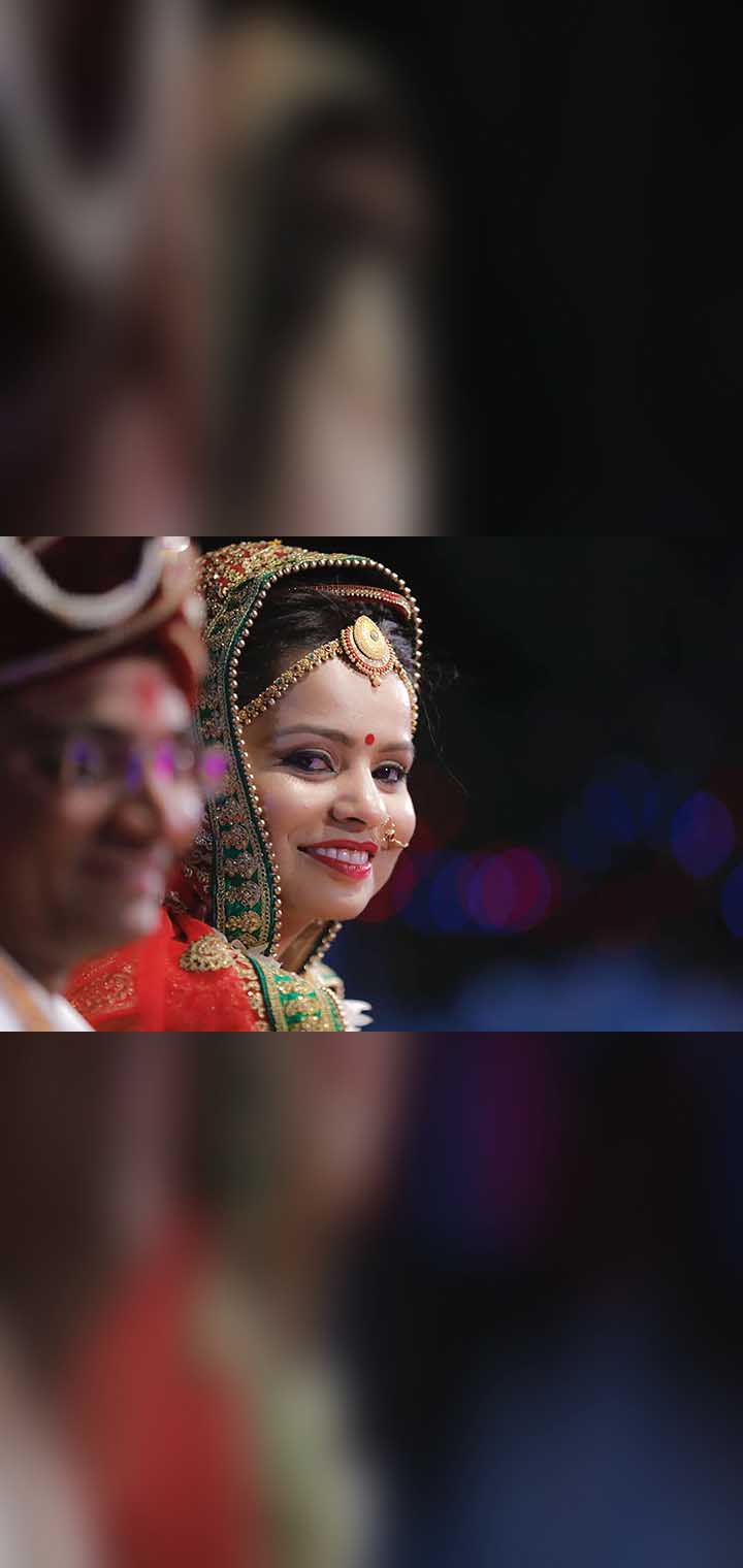 One Click Studio Pose Image