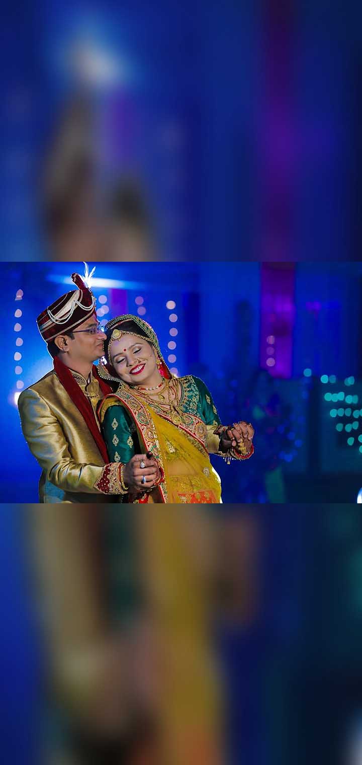 One Click Studio Pose Image