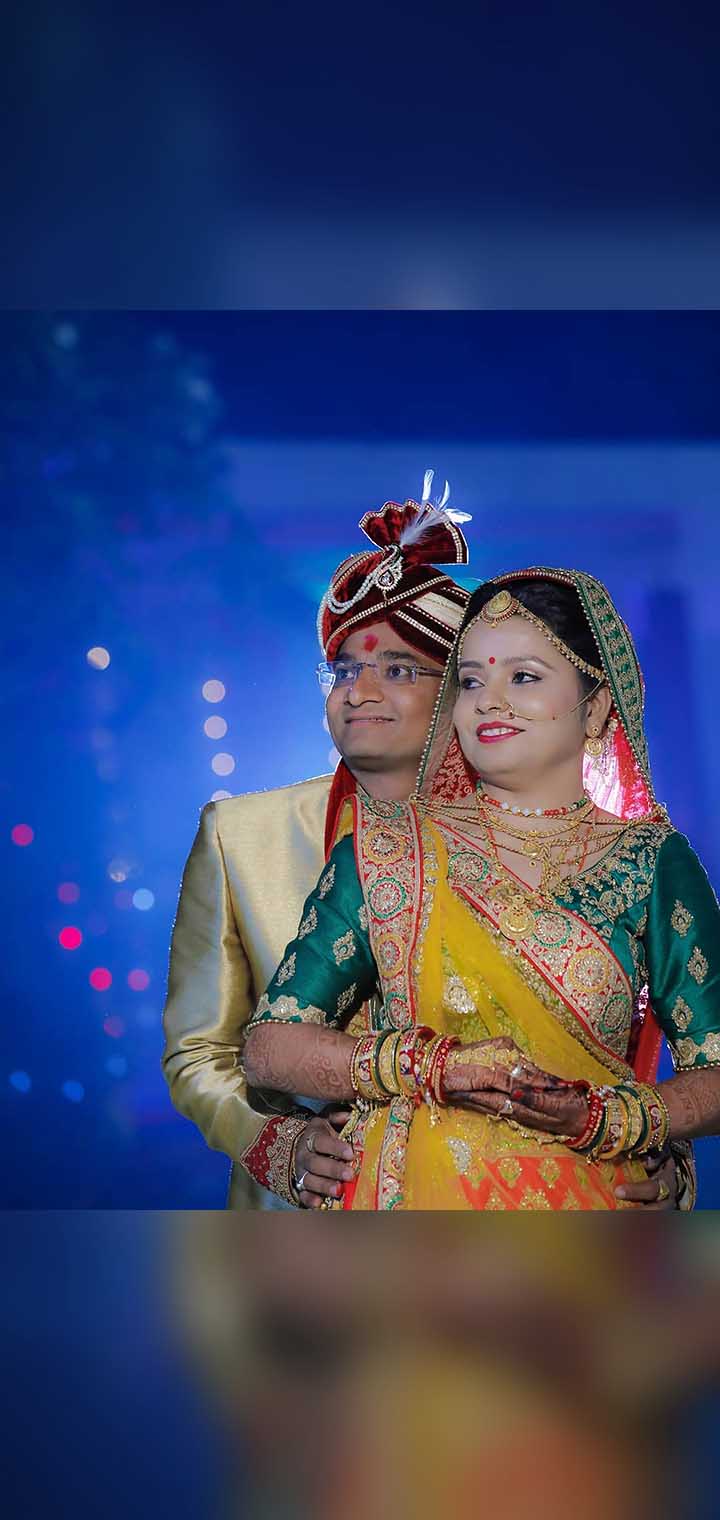 One Click Studio Pose Image