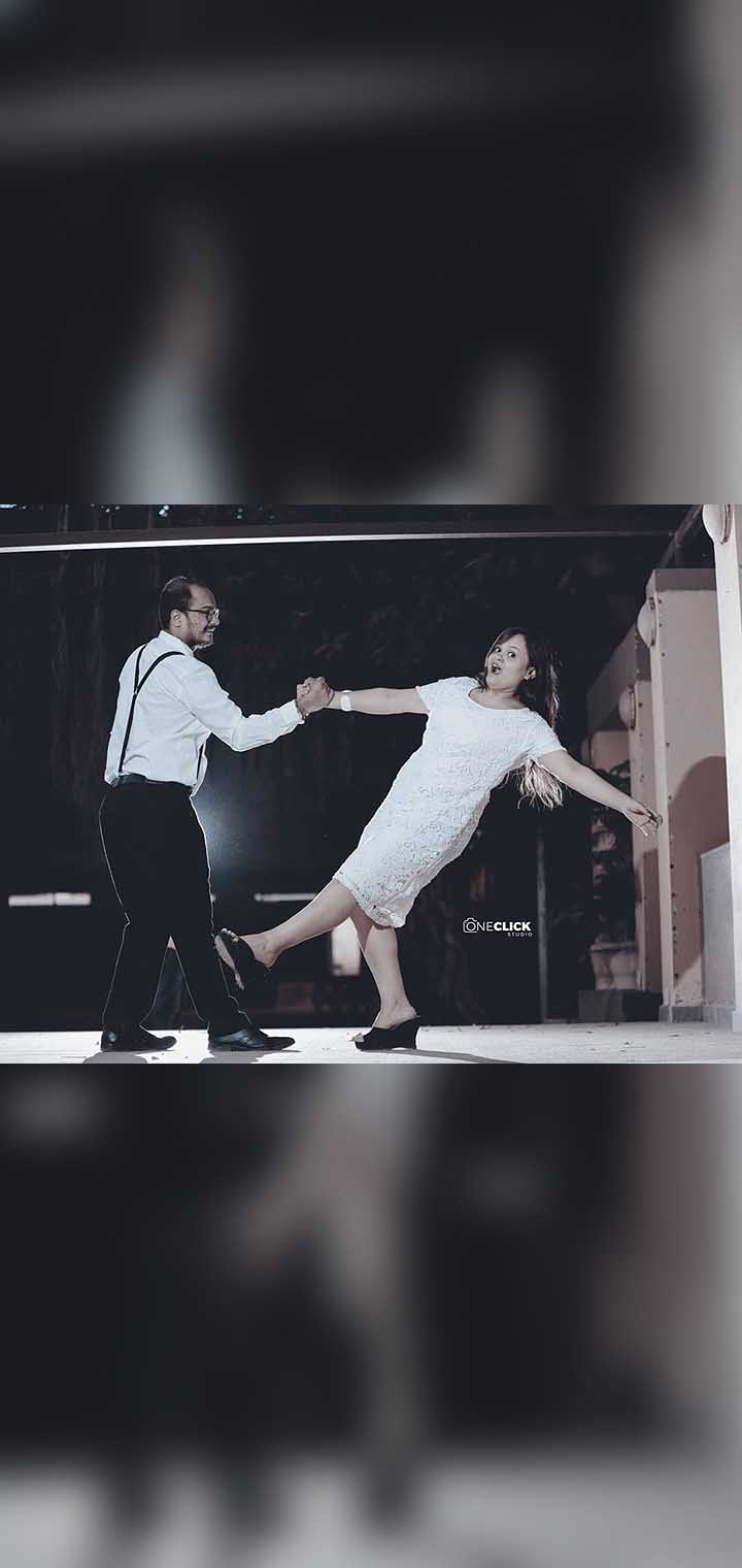 One Click Studio Pose Image