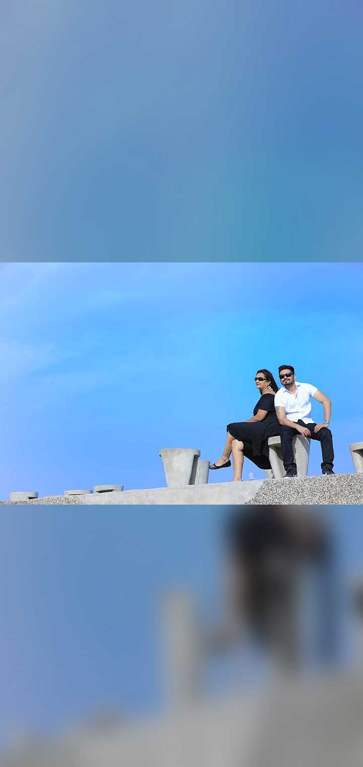 One Click Studio Pose Image