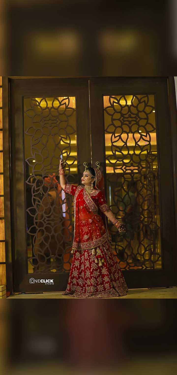 One Click Studio Pose Image